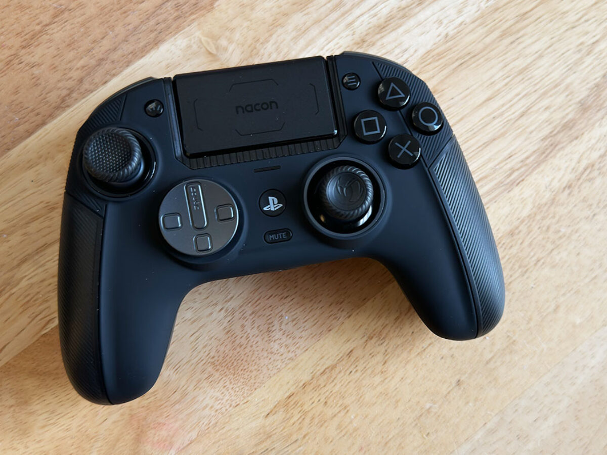 Black PS5 Controller REVOLUTION 5 PRO - Nacon